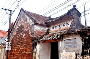 THÁM HOA GIANG VĂN MINH 