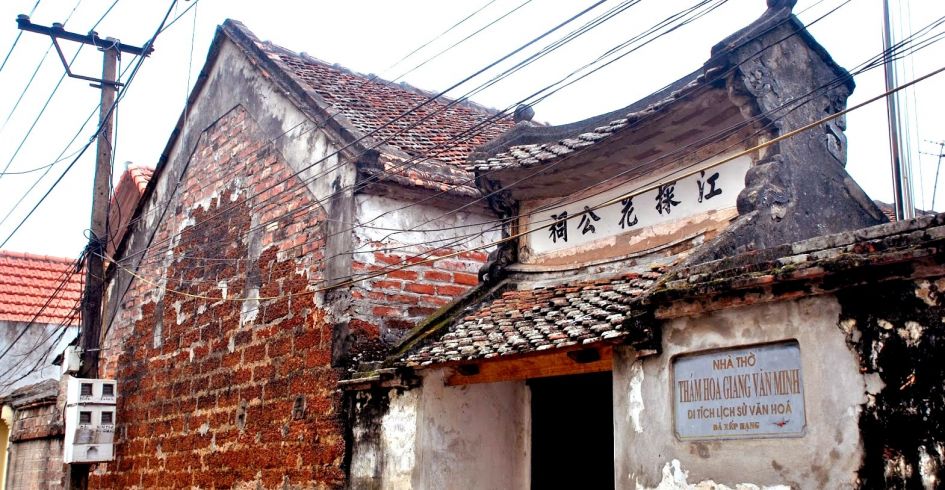 THÁM HOA GIANG VĂN MINH 